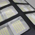 Luminária LED Solar 1000W com Sensor de Presença IP66