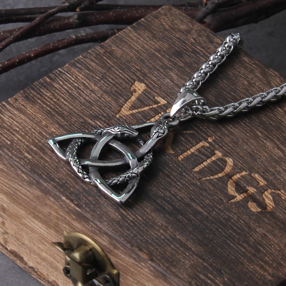 Colar Masculino Valknut Triangulo Vinking com Caixa