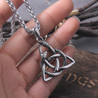 Colar Masculino Valknut Triangulo Vinking com Caixa