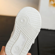 Tênis Infantil Feminino Solado Macio Velcro Estampa Coração Glitter Branco Numeração 18 ao 24