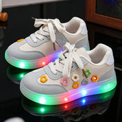 Tênis Infantil Feminino Luminoso LED Casual Flores em Relevo Cadarço PU 19 ao 27 — foto 10