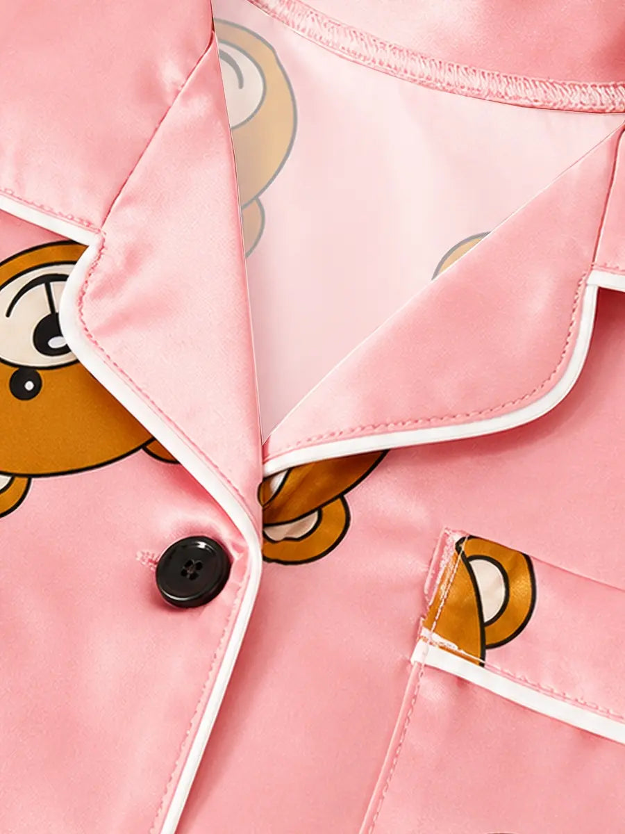 Macacão Pijama Bebê Manga Curta Estampa de Urso Cetim Rosa Botões 3 aos 24 Meses — foto 6