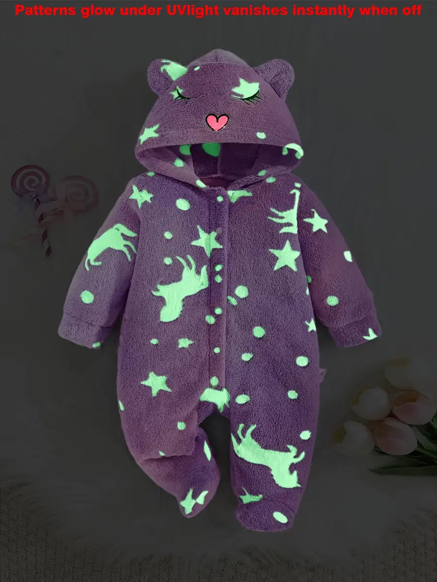 Macacão Bebê Menina Inverno com Capuz e Pézinhos Fleece Felpudo Estampa Unicórnio Estrelas Lavanda RN ao 6-9 Meses — fot
